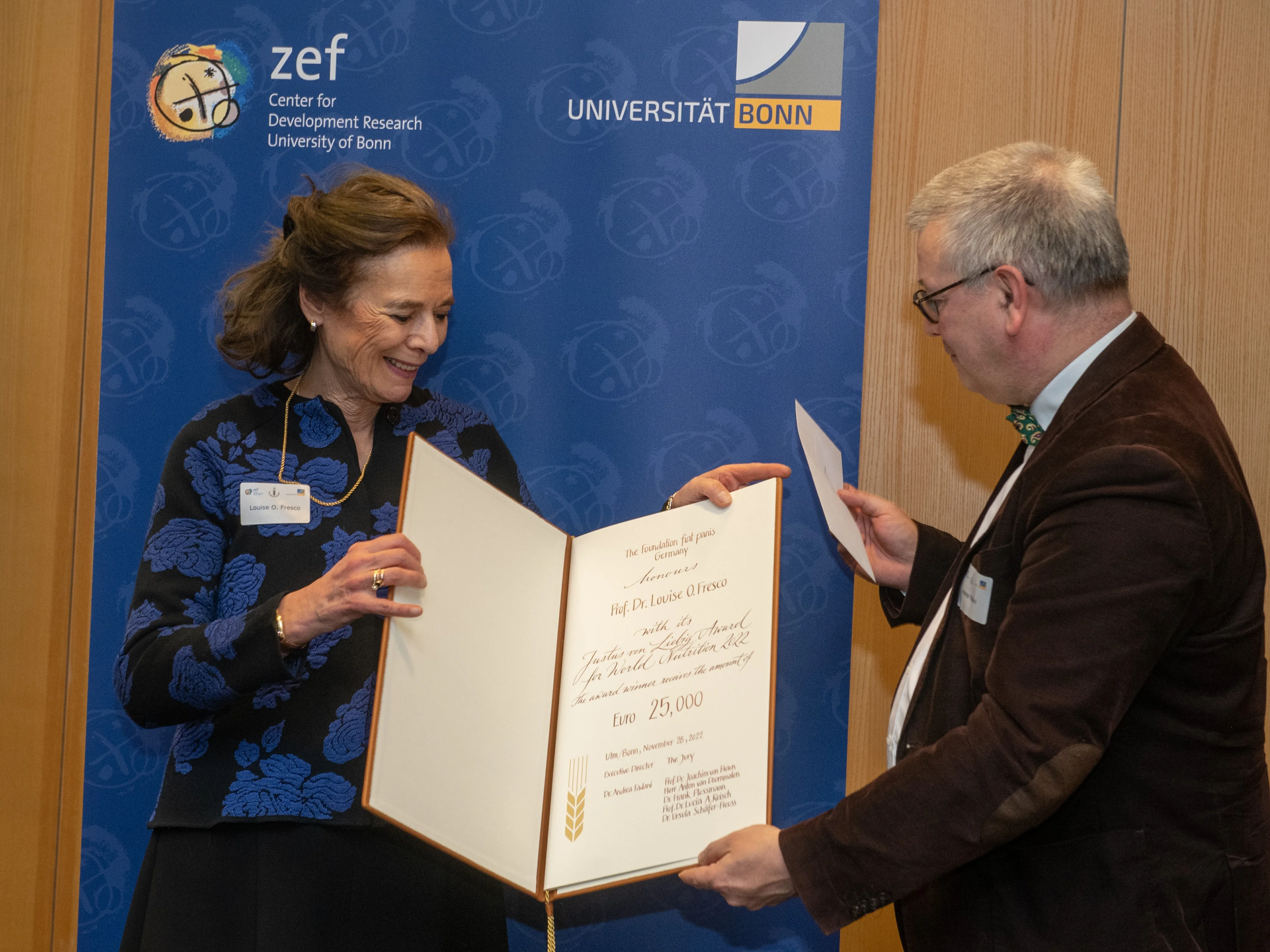Justus von Liebig-Award for World Nutrition to Louise O. Fresco