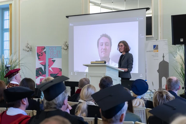 Julian Dämpfle received the Prix de la République française