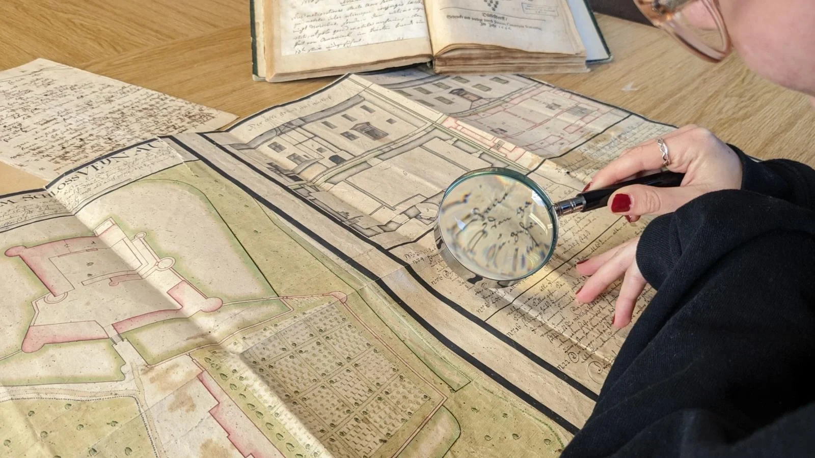 Students will analyze sources in class.