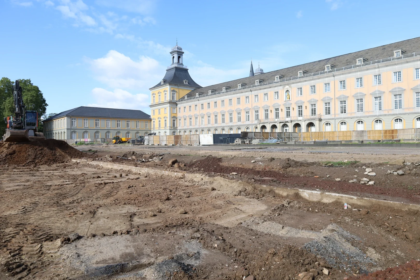 Preparatory work underway for the University Main Building renovation.
