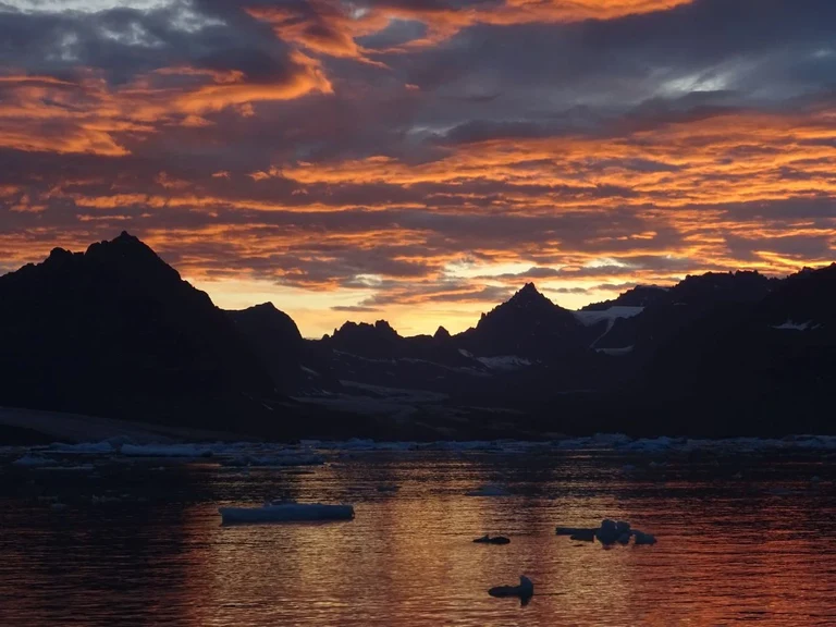 12_Trip Sonnenuntergang Gletscher.jpg