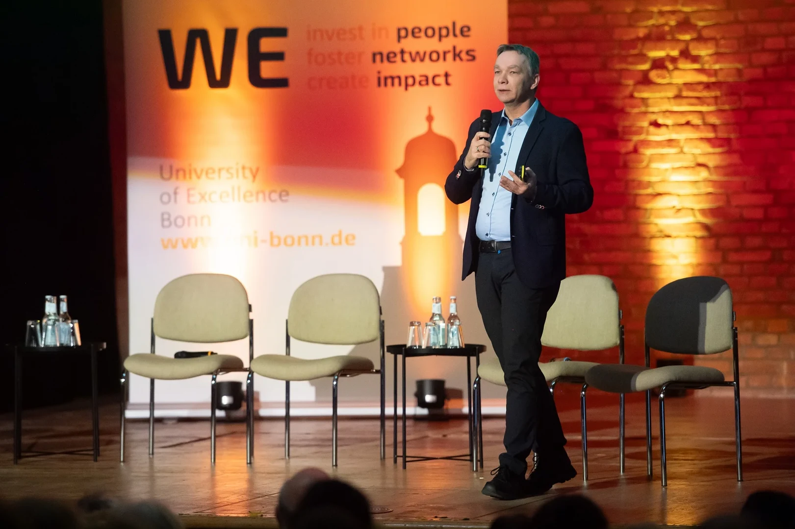 Prof Dr Michael Kramer from the Max Planck Institute for Radio Astronomy contributed the astrophysical view of time.