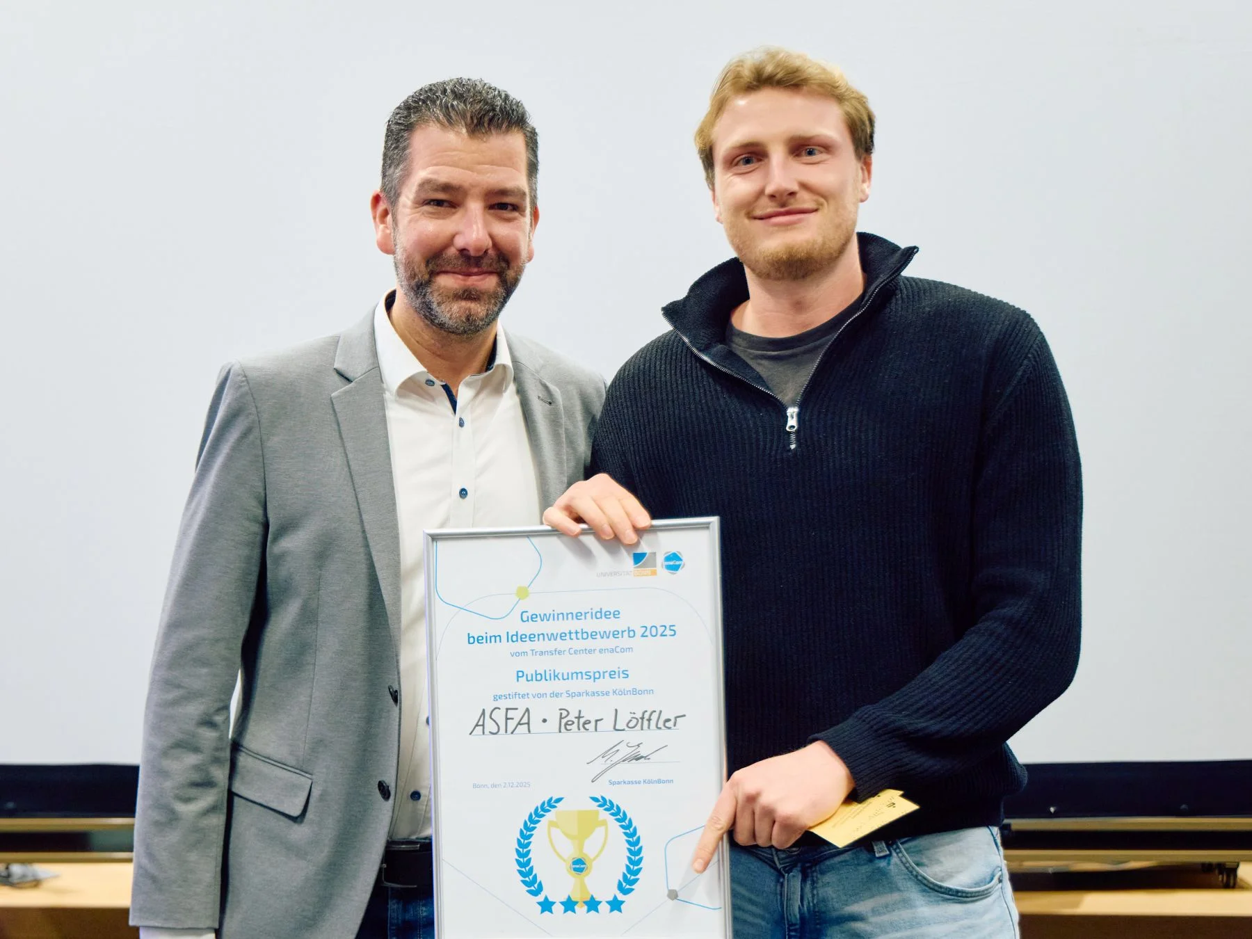The audience award sponsored by Sparkasse KölnBonn goes to Peter Löffler's idea “ASFA.”