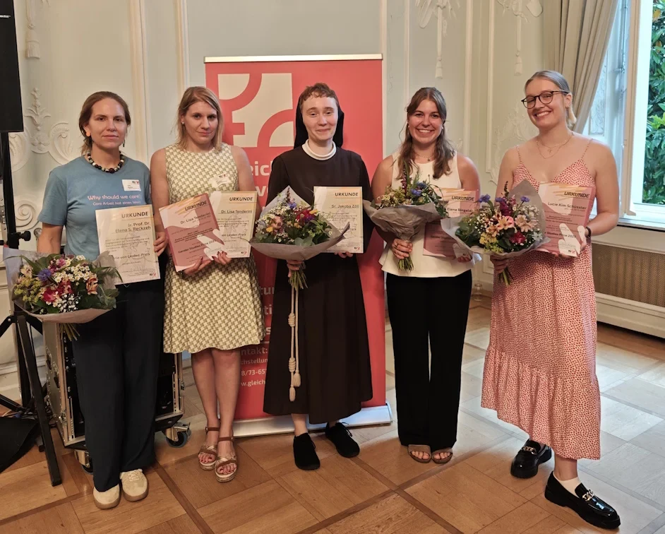 Honored by the University of Bonn Gender Equality Office (from the left): Assistant Professor Elena Reckzeh, Dr. Lisa Tenderini, Sister Jakoba Zöll, Martha Bingeler, Lucie Schüssler.