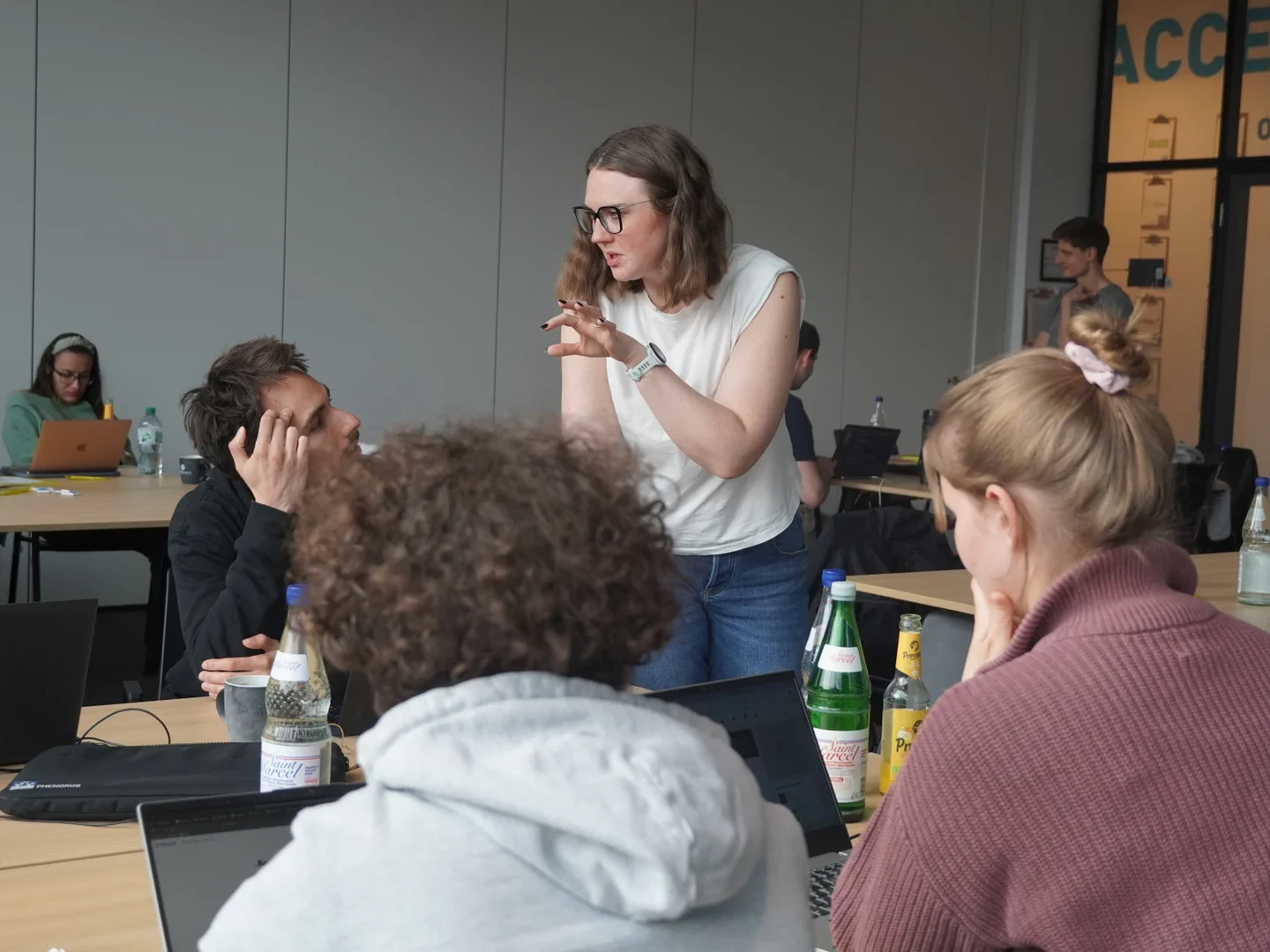 Start-up coach Elina Hafer supports the teams in their work process