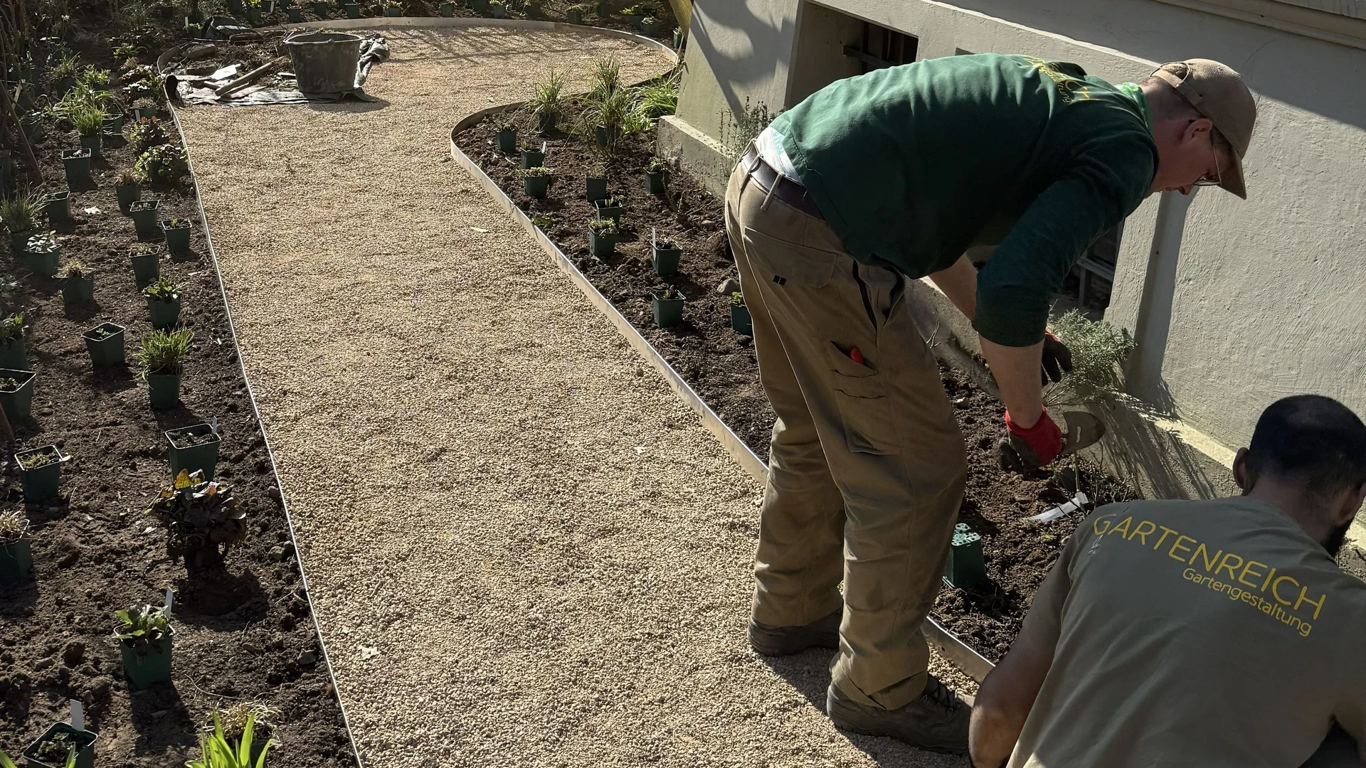 gArtenreich doing landscape design