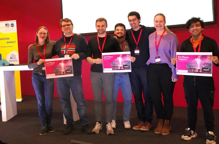 Die Siegerteams beim #Hack4BestCX