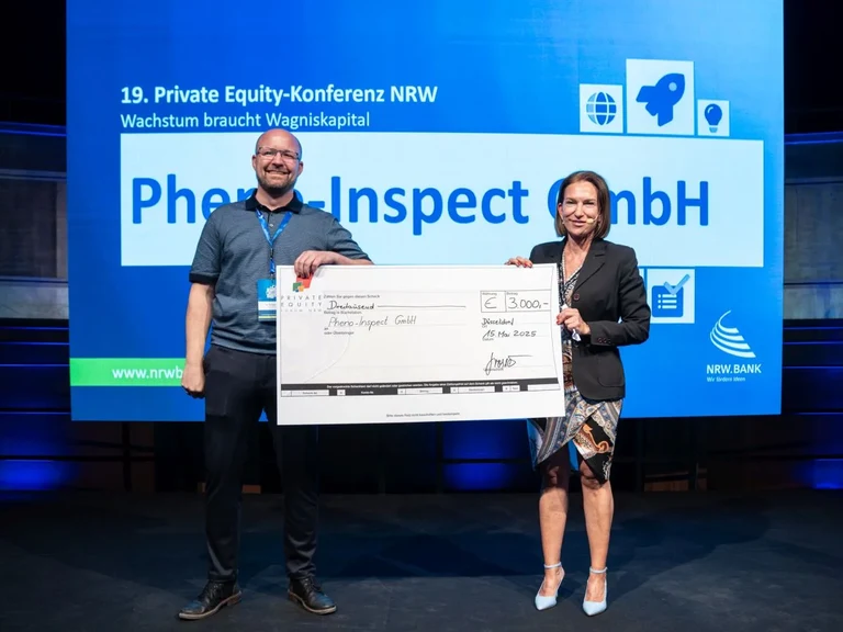Founder Dr. Philipp Lottes wins Euregional Start-up Pitch Competition