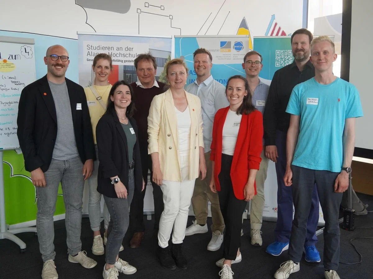 SoNaR-Team from University of Bonn, University of Applied Sciences Bonn-Rhein-Sieg and Alanus University of Applied Sciences