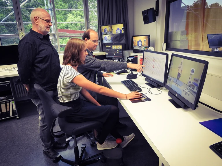 Prof. Klaus Lehnertz (left)