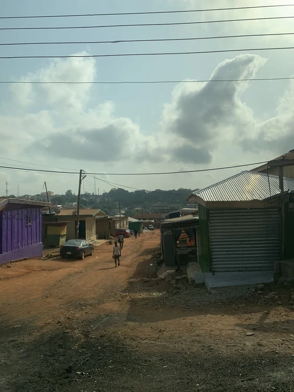 During a break, the Ghanaian partners showed her the vibrant capital and its various ways of life. Hannah made contact with a Ghanaian friend of the same age during the trip, and she is still in contact with her partner.