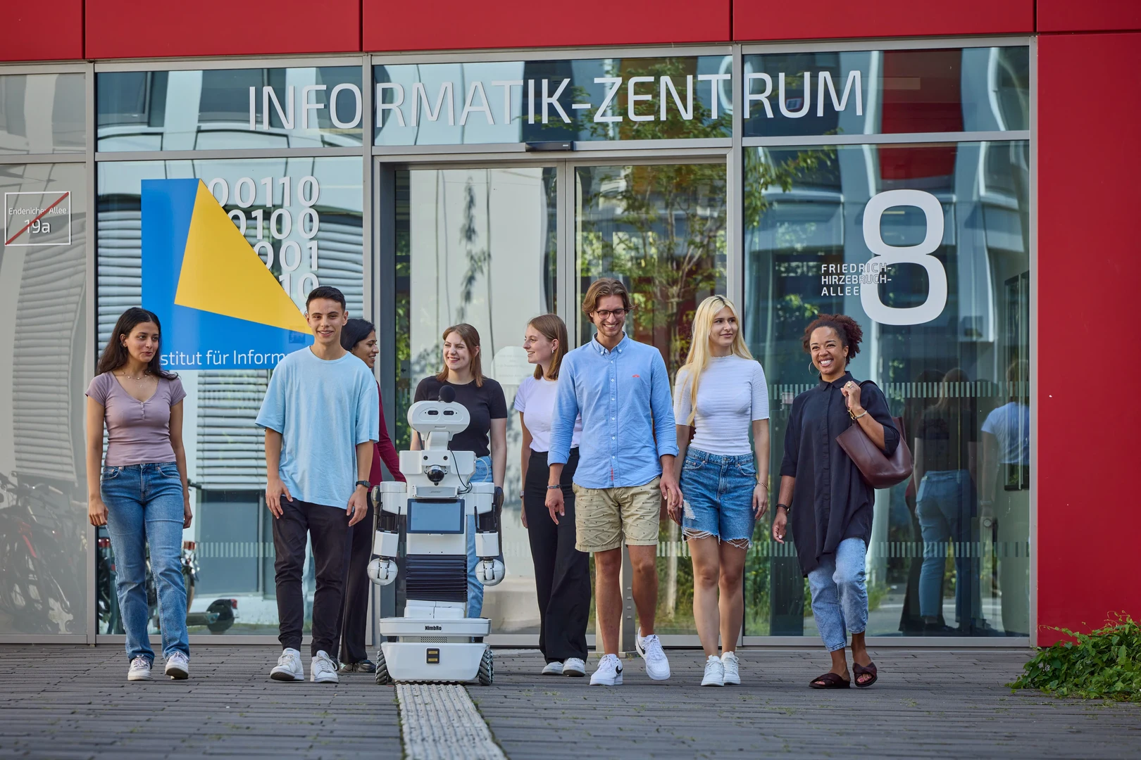 We invest in people_Volker Lannert.jpg